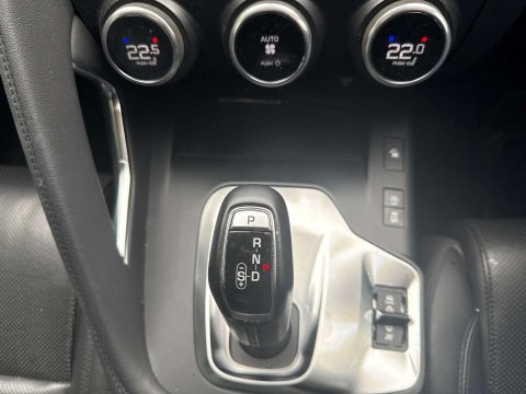 Jaguar E-Pace 2.0 E-PACE HSE D AWD Auto 4WD 5dr 13