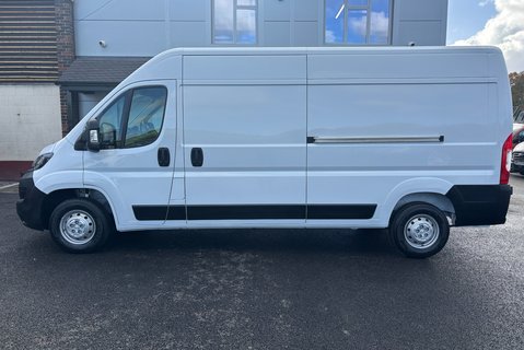 Peugeot Boxer BlueHdi 335 L3H2 Professional Premium Plus Panel Van 7