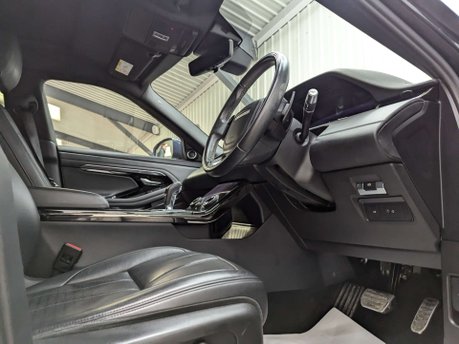 Land Rover Range Rover Evoque 2.0 Range Rover Evoque R-Dynamic HSE D Auto 4WD 5dr 45
