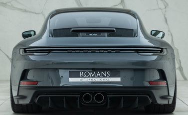 Porsche 911 GT3 TOURING (992) 5