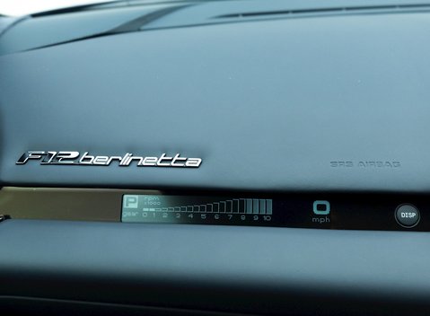 Ferrari F12 Berlinetta 17