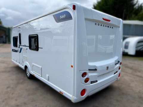 Coachman Vision 560 8