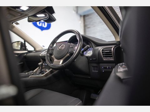 Lexus NX 2.5 300h GPF Premium SUV 5dr Petrol Hybrid E-CVT 4WD Euro 6 (s/s) (197 ps) 9