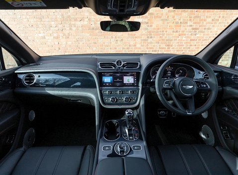 Bentley Bentayga V8 First Edition 19