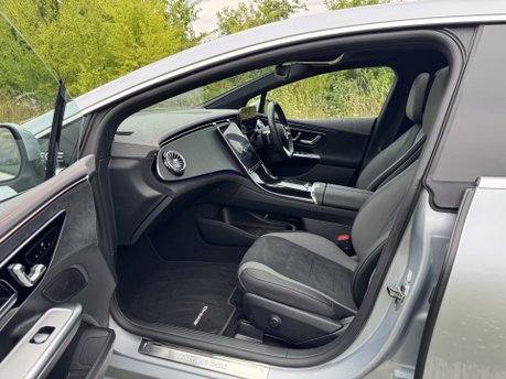 Mercedes-Benz EQE EQE 300 AMG Line Premium Auto Electric 89 KWH Battery PAN ROOF/MEMORY SEATS 8