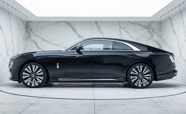 Rolls-Royce Spectre 10