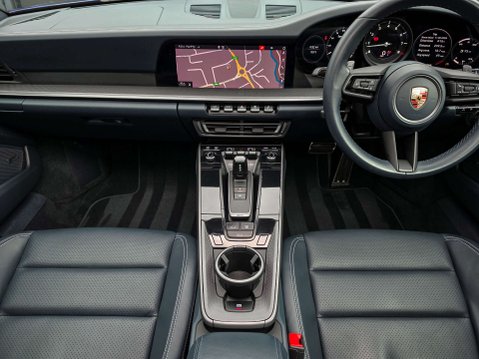 Porsche 911 3.0 911 Carrera 4 Semi-Auto 4WD 2dr 26