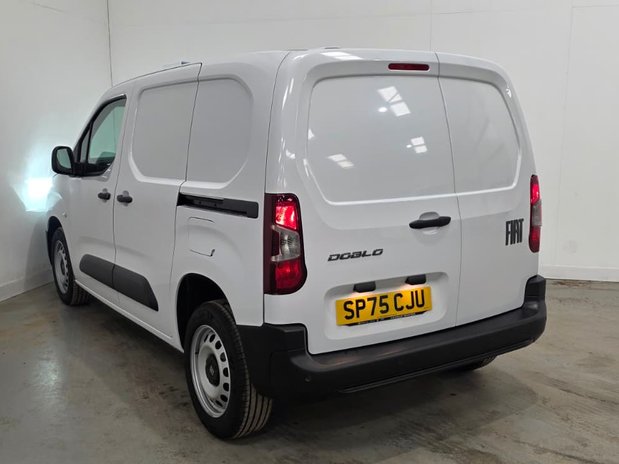 Fiat Doblo Doblo Van L1 H1 Plus 1.5 MultiJet 100PS 10