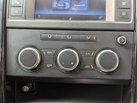 Land Rover Discovery 2.0 Discovery S SD4 Auto 4WD 5dr 68
