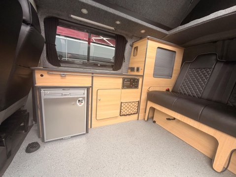 Volkswagen Transporter T28 TDI SWB 8