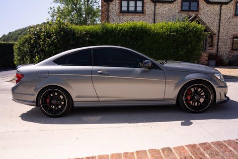 Mercedes-Benz C Class 6.3 C63 V8 AMG Edition 125 SpdS MCT Euro 5 2dr 17