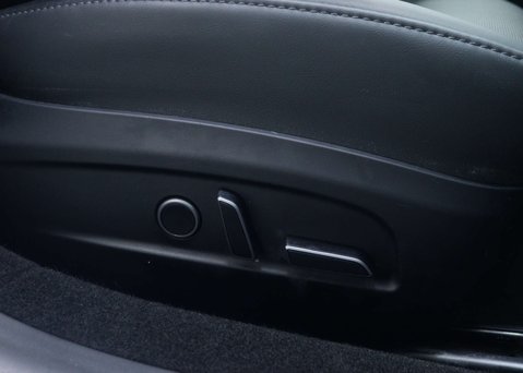 Tesla Model 3 Saloon 4dr Electric Auto RWD (208 ps) 36