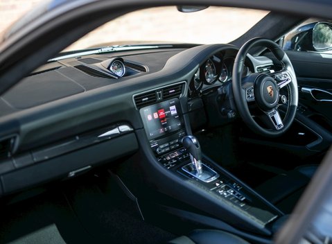 Porsche 911 (991.2) Turbo S 15