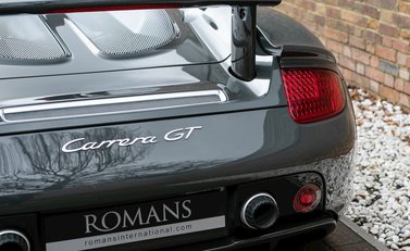 Porsche Carrera GT 25