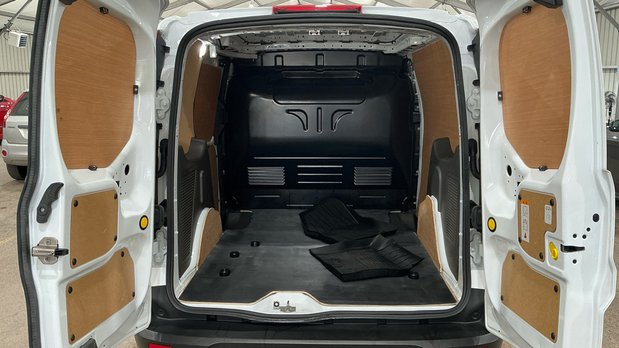 Ford Transit Connect SWB L1H1 Low Roof Limited Air Con Alloys Sensors EURO 6 NO VAT 5