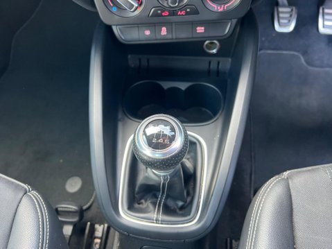 Audi A1 1.4 TFSI S line Sportback Euro 6 (s/s) 5dr (Nav) 27