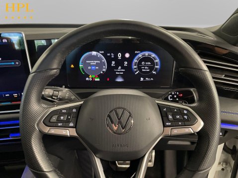 Volkswagen Tiguan 1.5 TSI eHybrid 19.7kWh R-Line SUV 5dr Petrol Plug-in Hybrid DSG Euro 6 (s/ 13