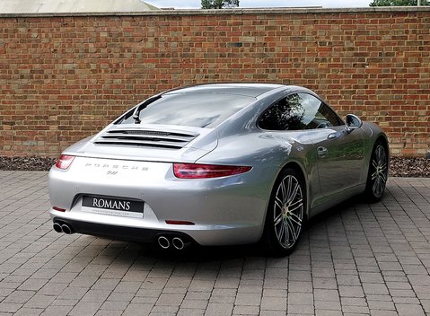 Porsche 911 (991) Carrera 6