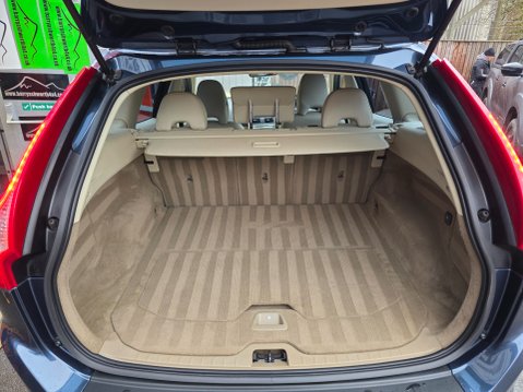 Volvo XC60 D5 SE LUX AWD 17