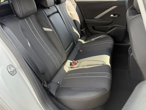 Vauxhall Astra 1.2 Turbo 130 GS 5dr 34