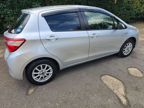 Toyota Yaris 1.5 VVT-h Icon Tech E-CVT Euro 6 (s/s) 5dr 58