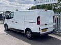 Renault Trafic 2.0 dCi ENERGY 28 Business+ Panel Van 5dr Diesel Manual SWB Standard Roof E 31