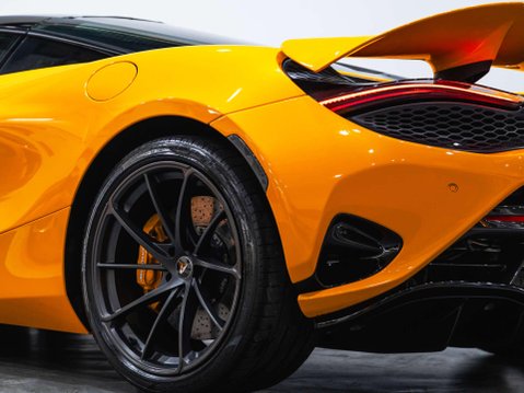 McLaren 750 4.0T V8 Coupe 2dr Petrol SSG Euro 6 (s/s) (750 ps) 68