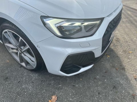 Audi A1 1.5 TFSI 35 Vorsprung Sportback 5dr Petrol S Tronic Euro 6 (s/s) (150 ps) 2 10