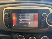 Toyota Yaris 1.33 Dual VVT-i TR Euro 5 5dr 25