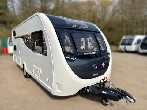 Swift Eccles 590 AL 4