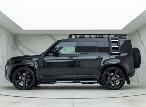 Land Rover Defender 110 D300 Hard Top X-Dynamic HSE 2