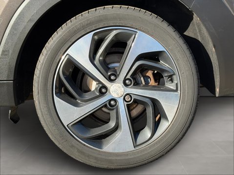 Hyundai TUCSON 2.0 CRDi Premium 5dr AWD Auto 14
