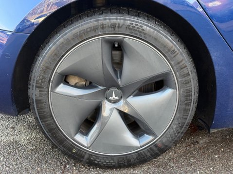 Tesla Model 3 (Dual Motor) Long Range Auto 4WDE 4dr 63