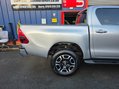 Toyota Hilux INVINCIBLE 4WD D-4D DCB 9