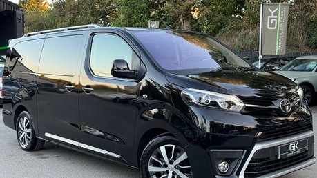 Toyota Proace Verso D-4D L2 VIP - 7 SEATER - AUTOMATIC -CARPLAY -CAMERA -MASSAGE SEATS -KEYLESS 