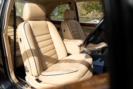 Bentley Continental R 27