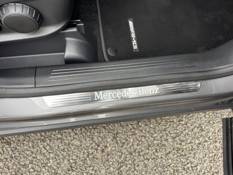 Mercedes-Benz GLA Class GLA 200 MHEV AMG Line Premium Auto Petrol PARKTRONIC/KEYLESS ENTRY/SAT NAV 34