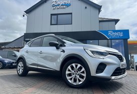 Renault Captur ICONIC 1.0 TCE 2