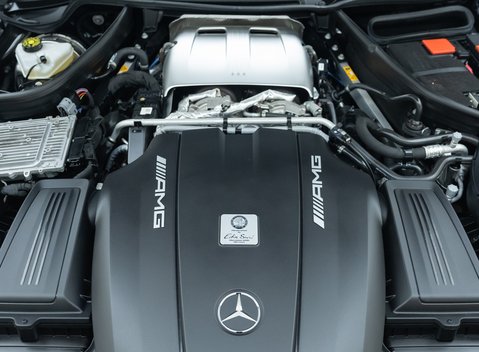 Mercedes-Benz AMG GT R PRO 52