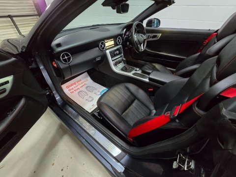 Mercedes-Benz SLK 3.5 SLK350 BlueEfficiency AMG Sport Edition 125 G-Tronic+ Euro 5 (s/s) 2dr 37