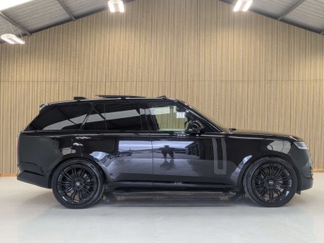 Land Rover Range Rover 4.4 Range Rover First Edition Auto 4WD 5dr 13