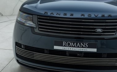 Land Rover Range Rover P530 SV 33