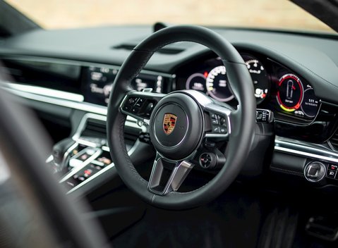 Porsche Panamera Turbo S E-Hybrid 11
