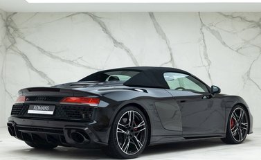 Audi R8 Spyder V10 Performance Carbon Black 9