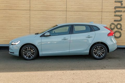 Volvo V40 T2 MOMENTUM 13