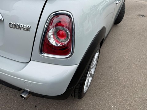 Mini Convertible 1.6 Cooper Highgate Euro 6 (s/s) 2dr 29