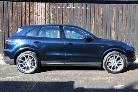 Porsche Cayenne V6 - Stunning Low Mileage 1 Owner Car with Club Interior and High Spec