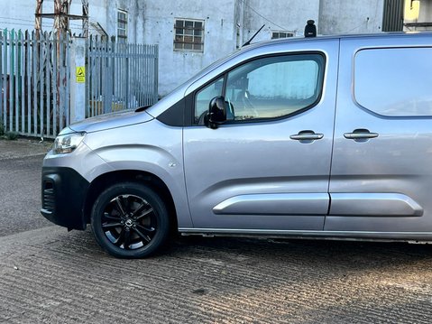 Citroen Berlingo 1000 DRIVER M BLUEHDI 19