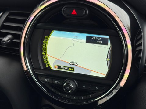 Mini Hatch 1.5 Cooper Euro 6 (s/s) 3dr 12