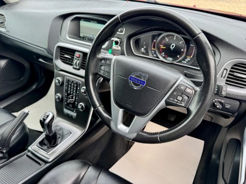 Volvo V40 2.0 D2 SE Lux Euro 6 (s/s) 5dr 36